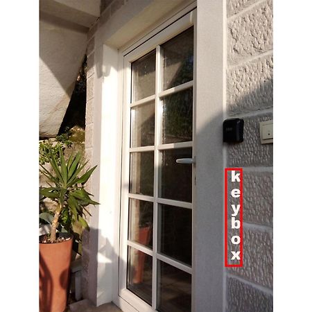 Apartment Mediterraneo Seagull Пераст Екстер'єр фото